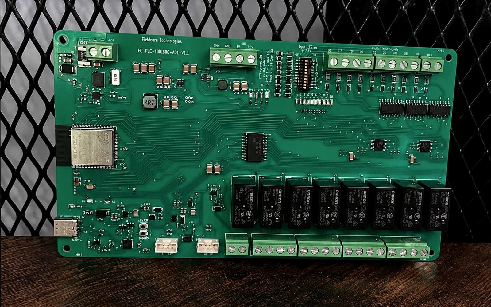 PLC V1.1 tabletop product view